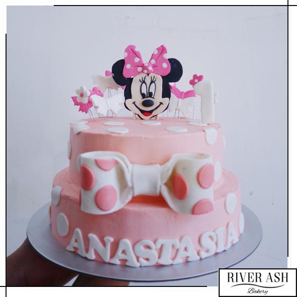 Mini Mouse Cake with Flowers/Butterflies