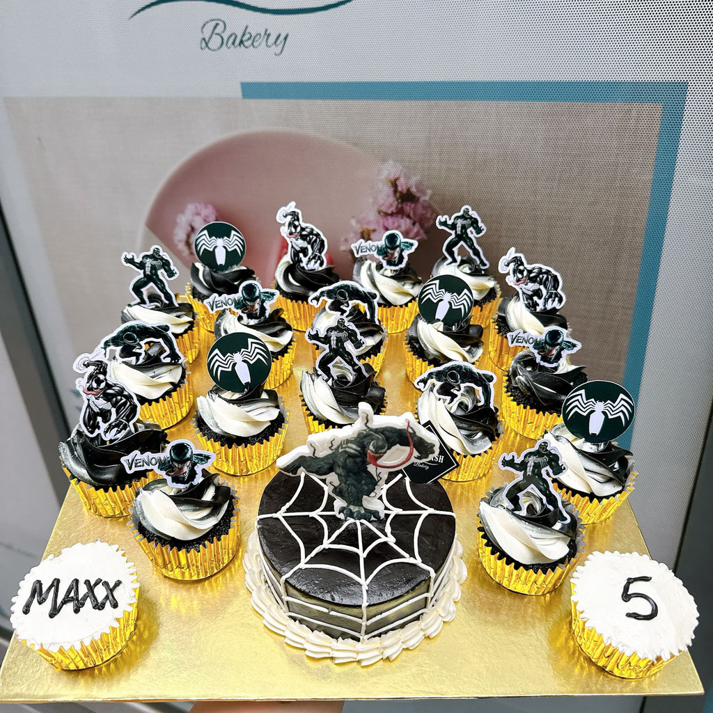 4" Tall cake and cupcake platter(Spider man)