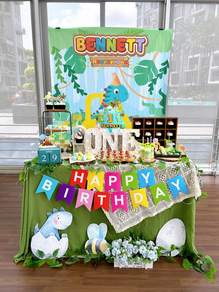 $699 Dessert Table (2tier Cake + Backdrop Included)