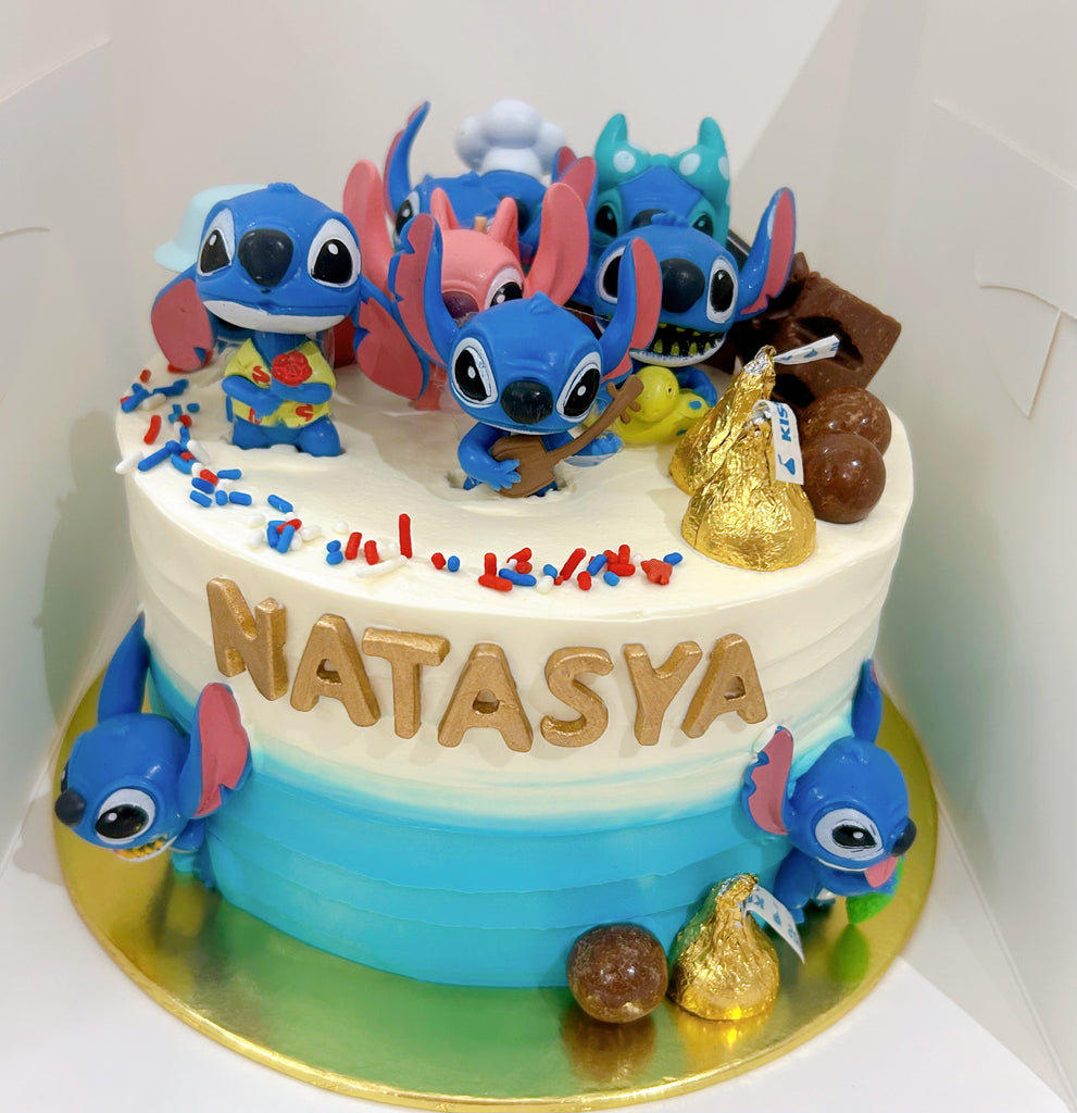 Alien Beach Party Cake