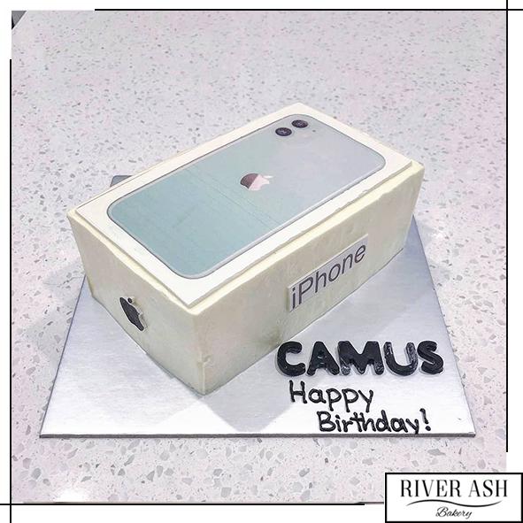 Phone Design Cake