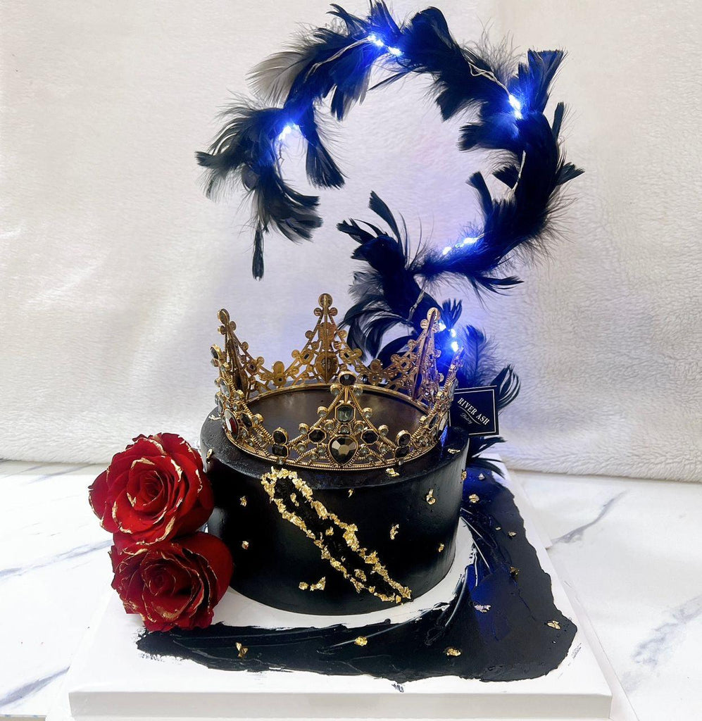 Black Gold Queen Cake