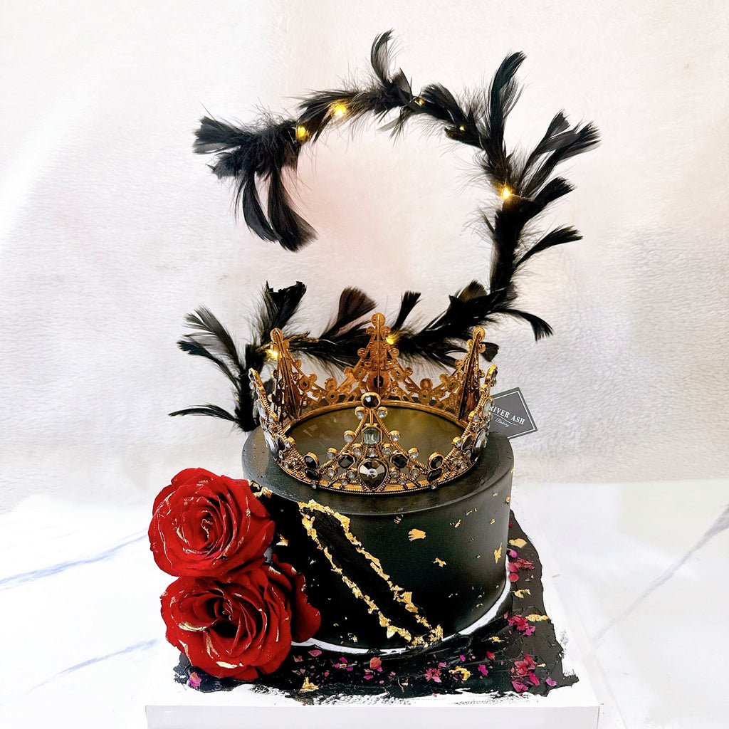 Black Gold Queen Cake