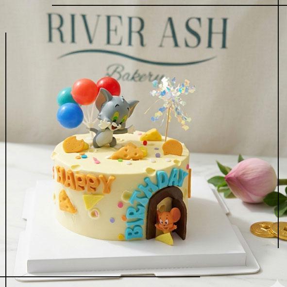 Cat & Mouse Cake