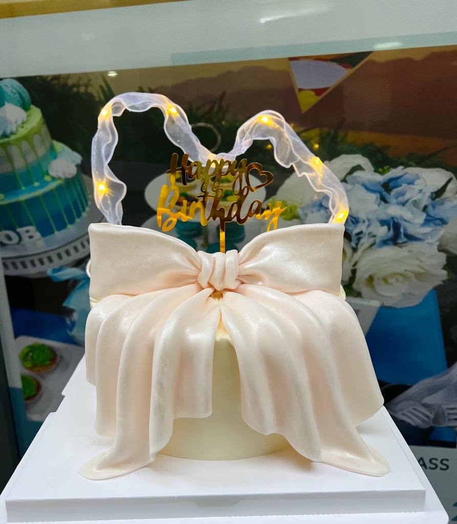 Fairy lights Ribbon cake