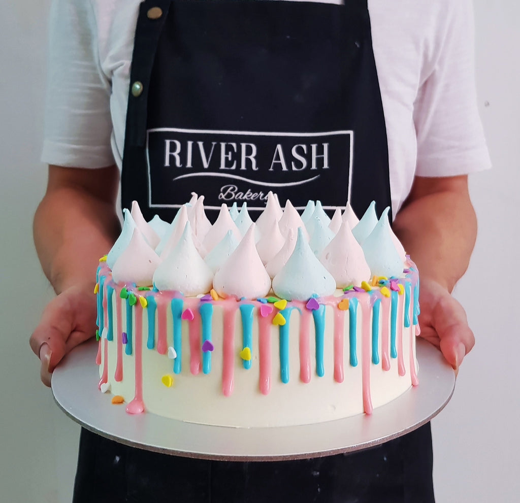 Gender Reveal Cake - River Ash Bakery