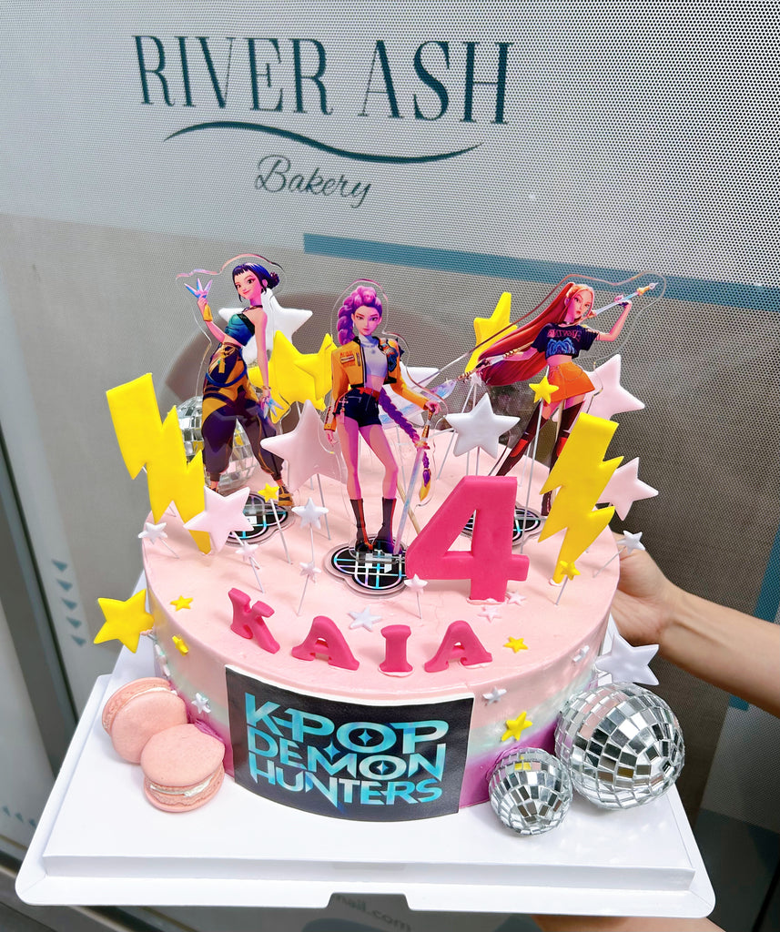 K-POP Superstar Cake