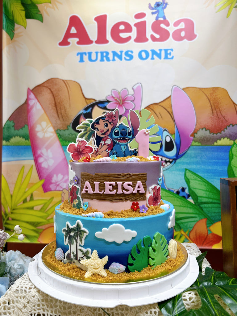 Cute Girl and Alien Family Cake
