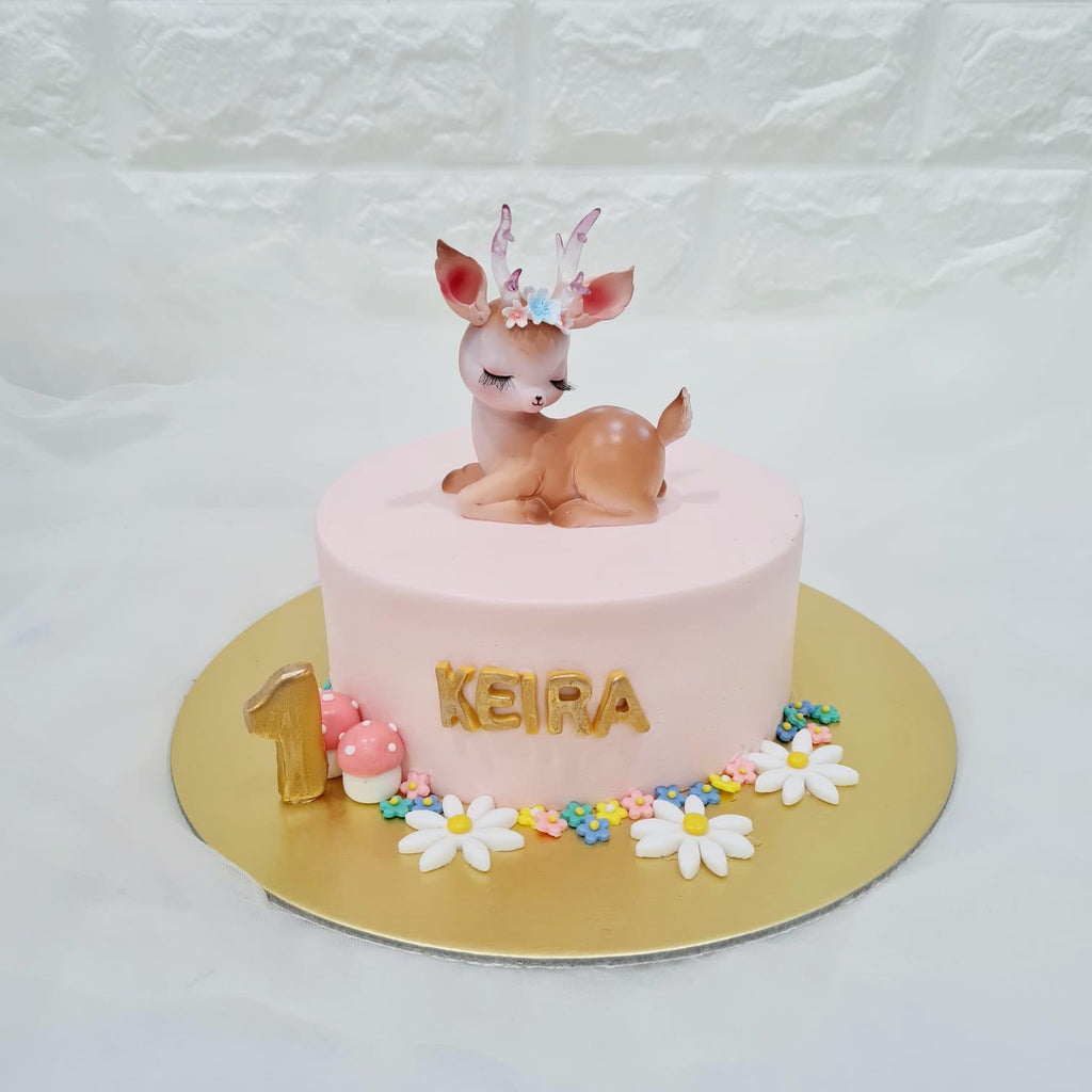 Little Deer & Daisies cake