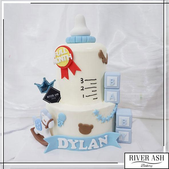 Milk Bottle Horse Baby Full Month / 100 DAYS Cake