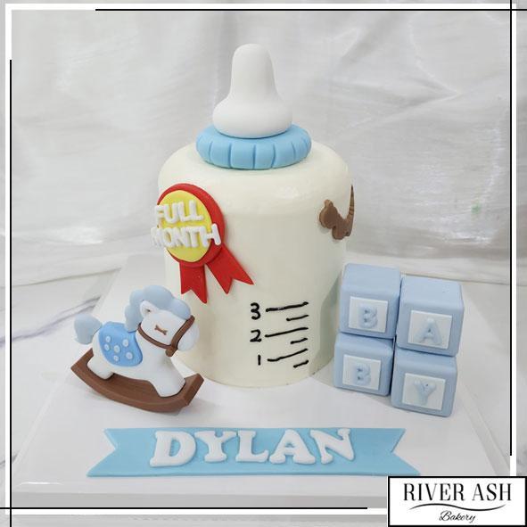 Milk Bottle Horse Baby Full Month / 100 DAYS Cake