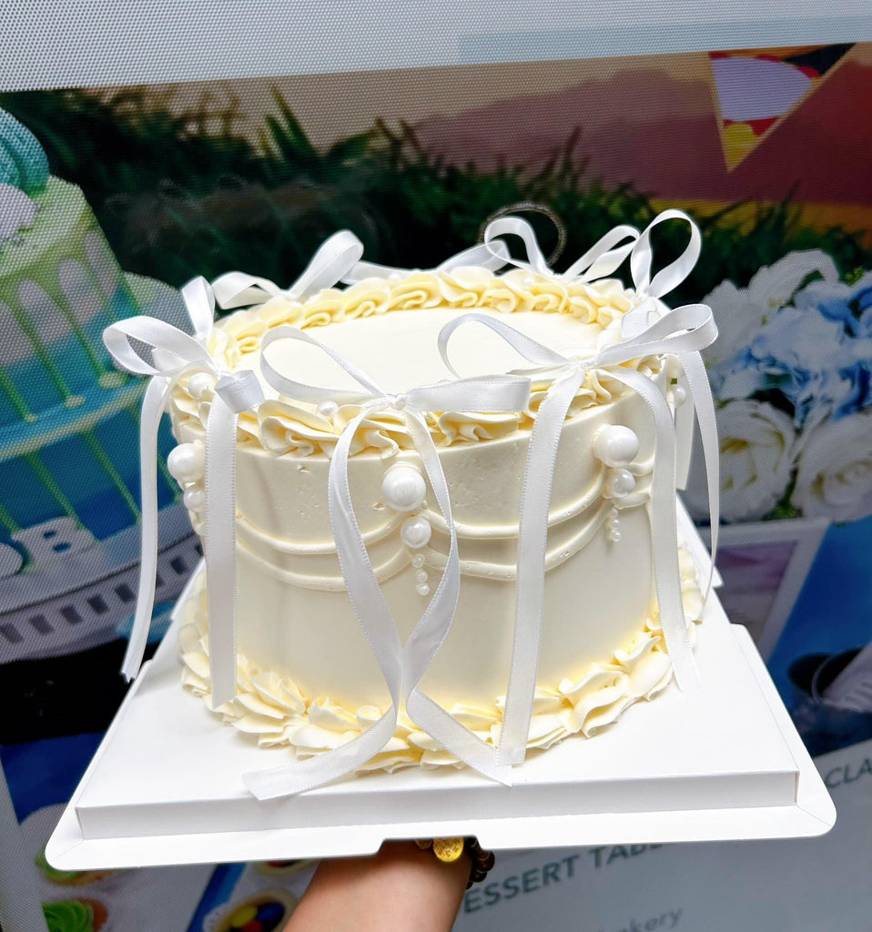 Pearl & Ribbon Cascade
