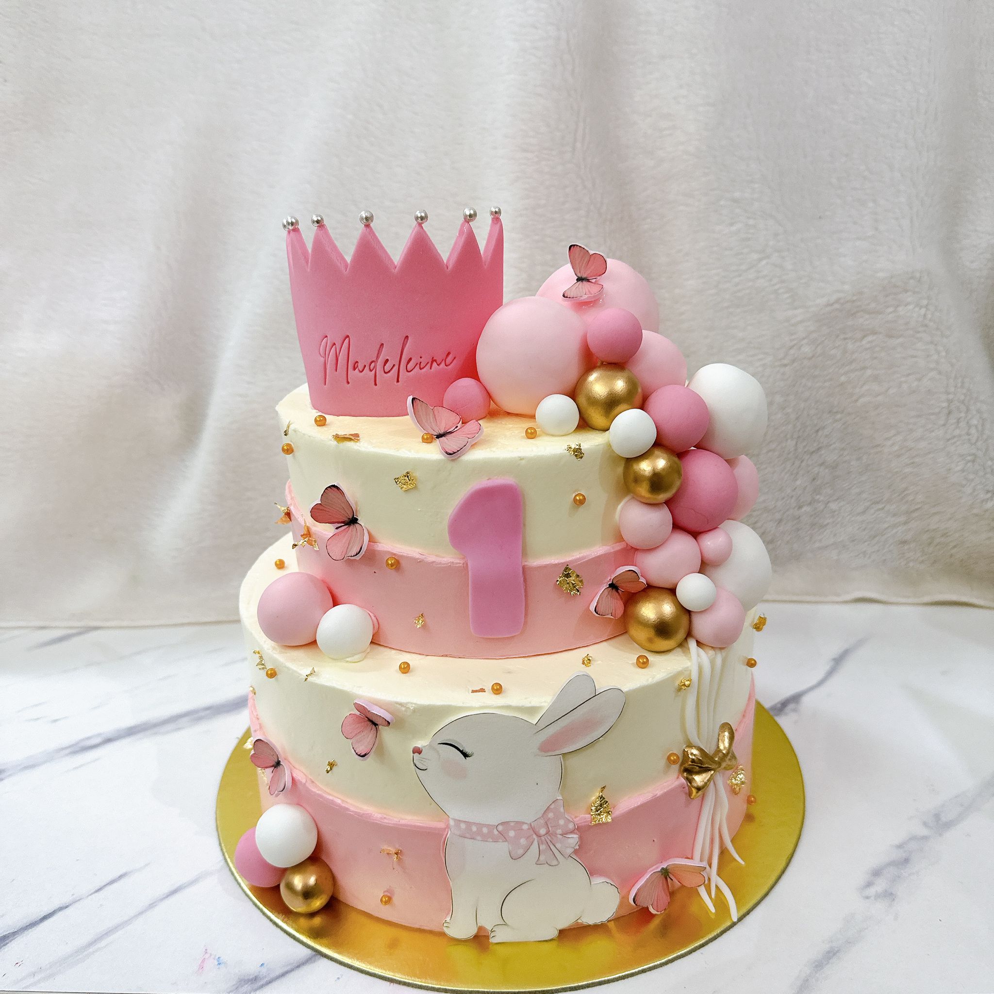 Cute bunny/Rabbit Cake Singapore / 1st Birthday cake for girl Singapore ...