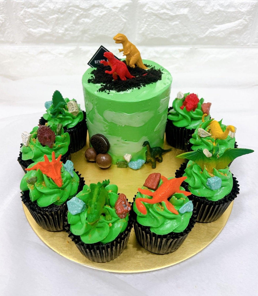 4" Tall Dinosaur Cake and cupcake cake plater
