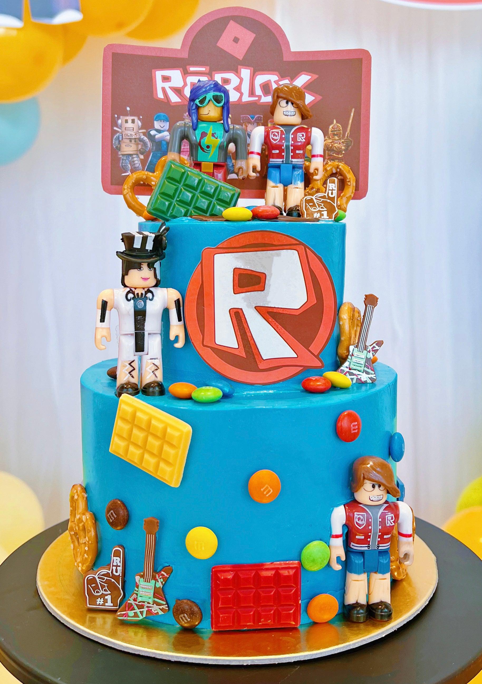 Alphabet R Letter Cake By Katumbiri Custom Cake | Cake artwork, Custom cakes,  Photo cake