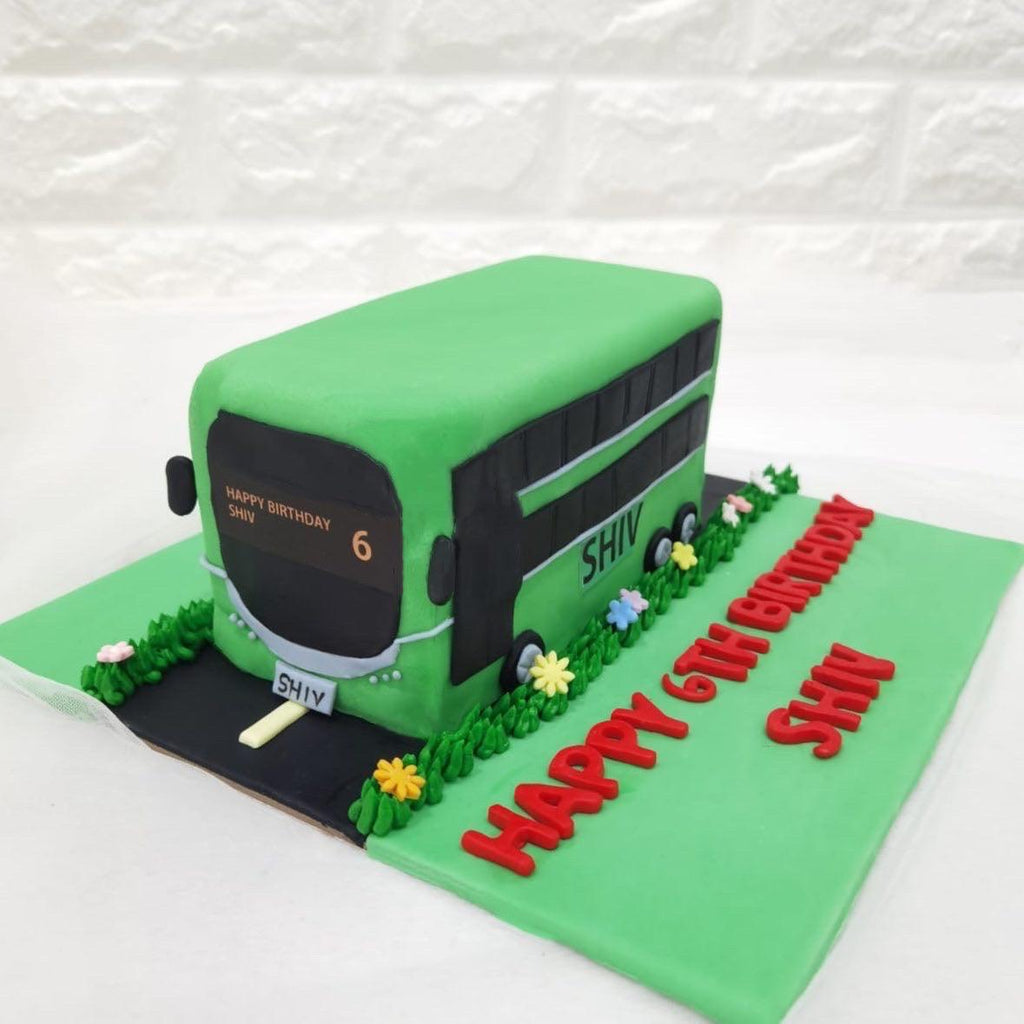 SG love Bus Cake