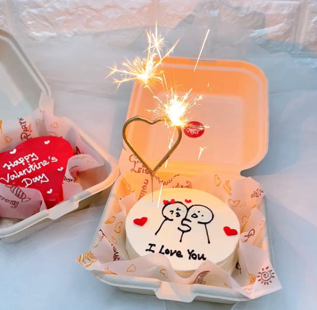 Valentine Special (bento Cake + Rose)
