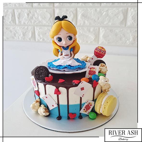 Alice in Wonderland single tier Cake