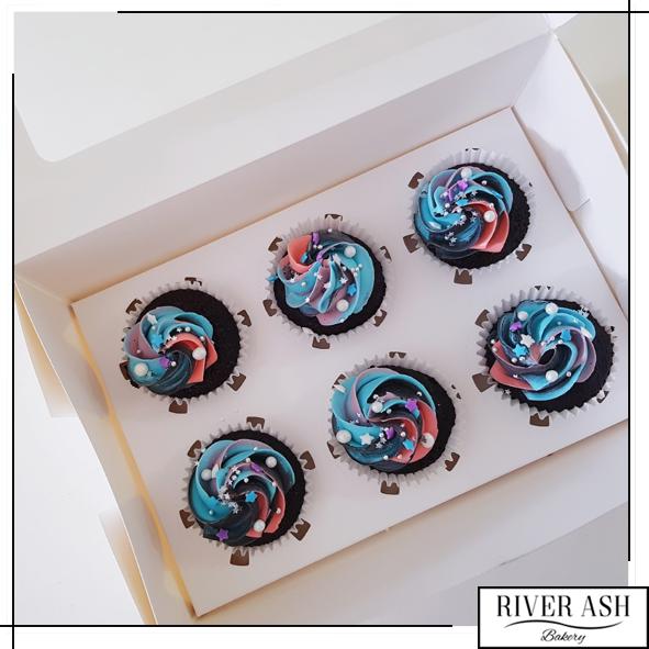Galaxy Dream Cake+Cupcakes Bundle