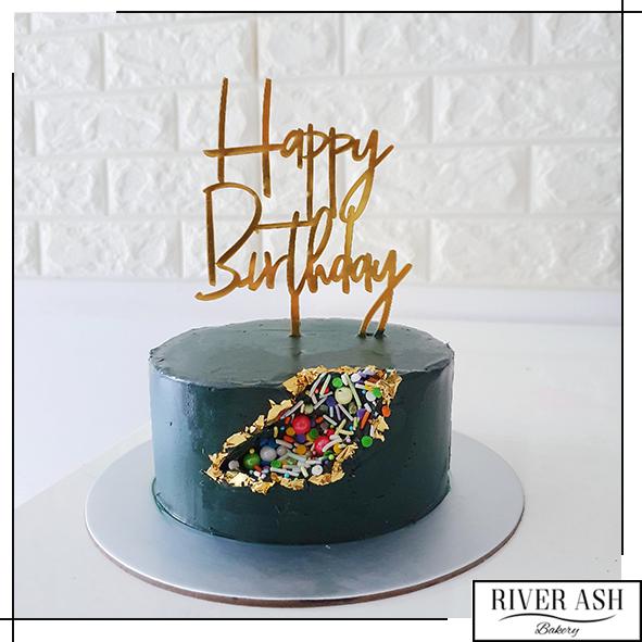 Amethyst geode cake 💜😮 - BellaRose Sweets | Facebook