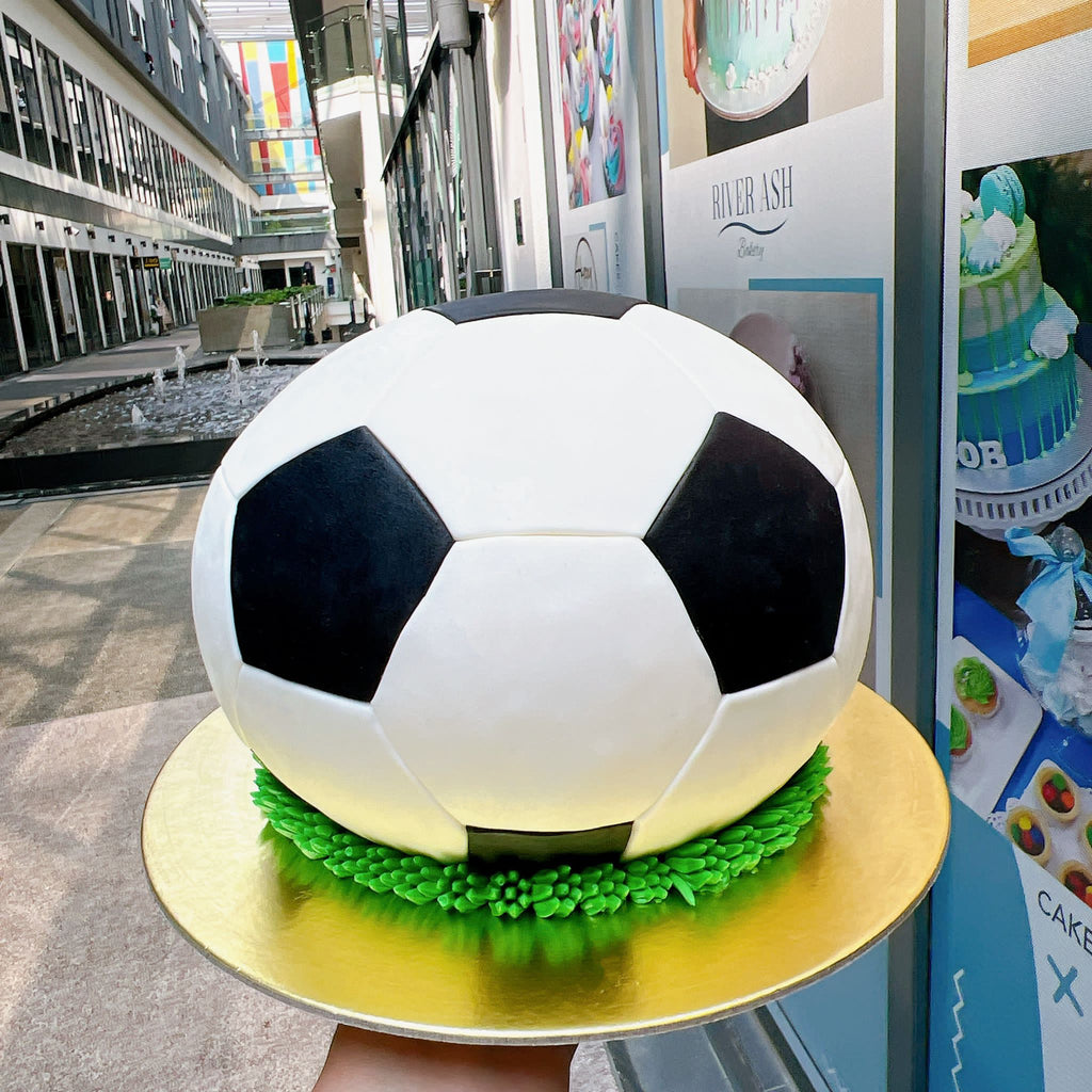 3D Football/Basketball Shape cake
