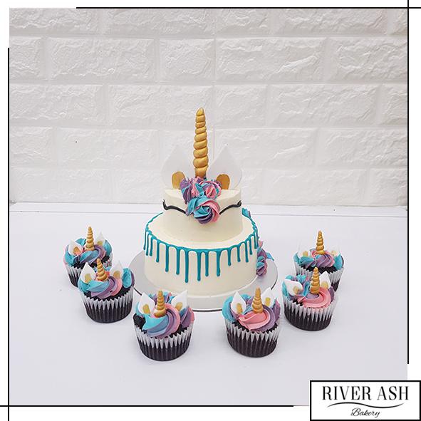 Magical Unicorn Cake+Cupcakes Bundle