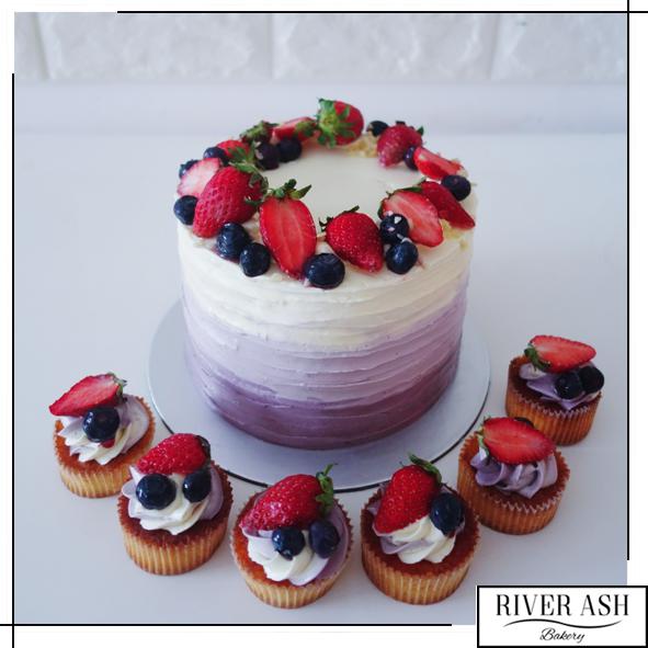 Ombre Berries Cake+Cupcakes Bundle