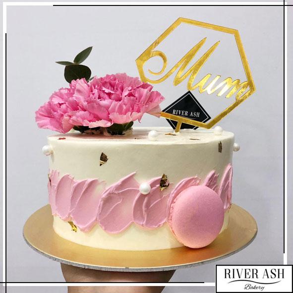Pink Touch of Floral Cake